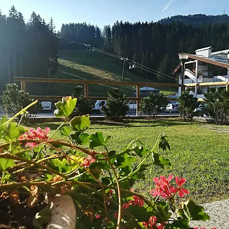 Chalet Golf Campiglio / Luxapt / Fronte Piste-Impianti-Golf Madonna di Campiglio Exterior photo