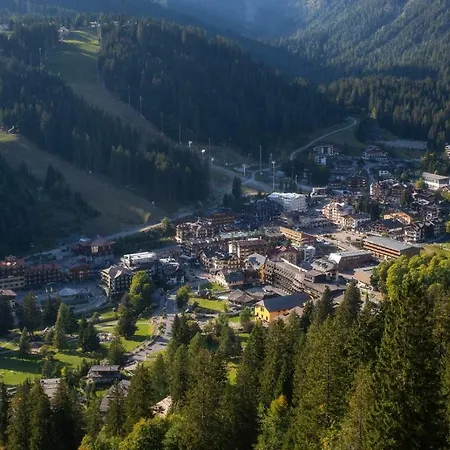 Chalet Golf Campiglio / Luxapt / Fronte Piste-Impianti-Golf Madonna di Campiglio Exterior photo